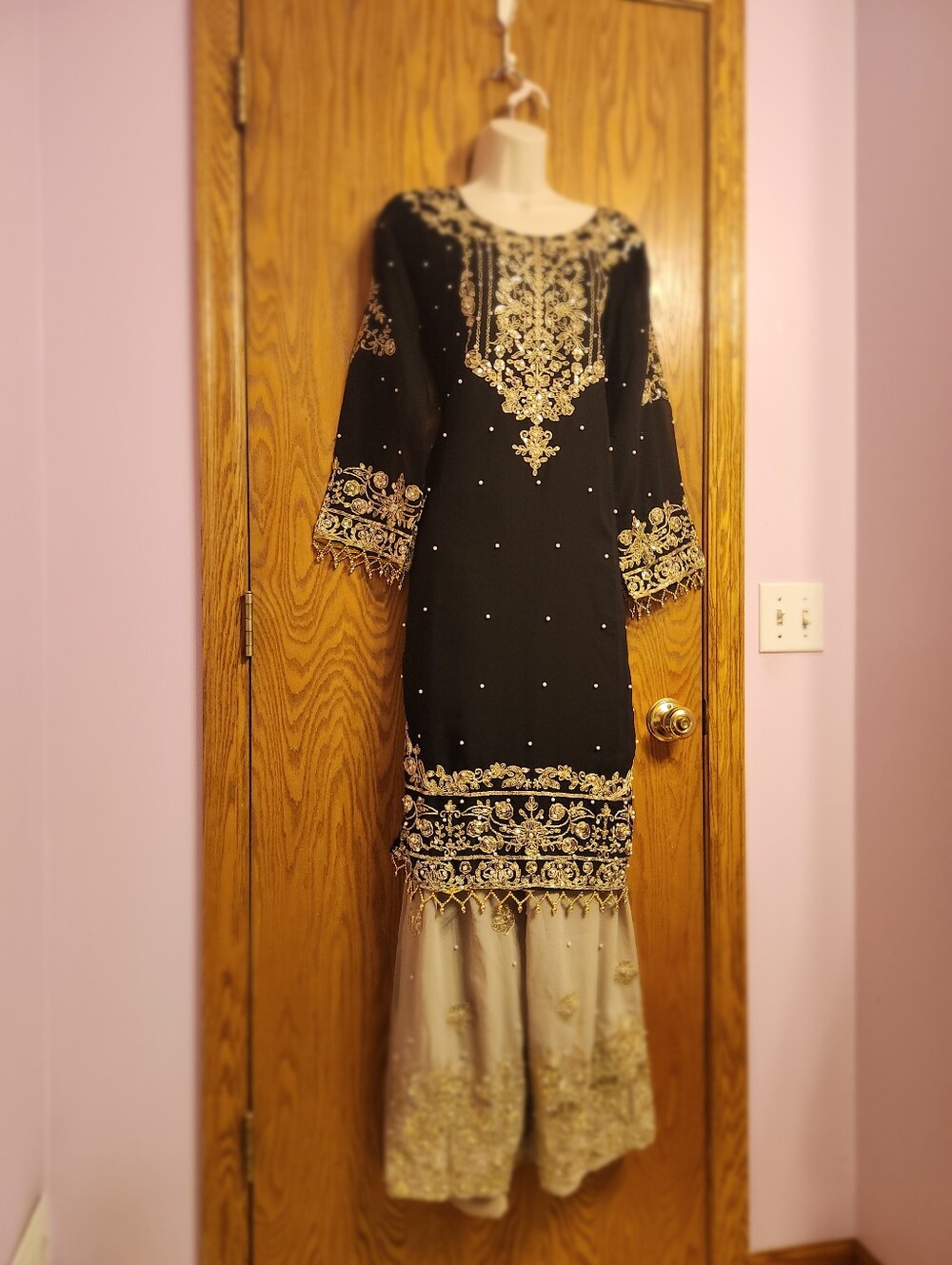 Black & Gold Embroidered Traditional Tunic Set, Salwar Suit NWT